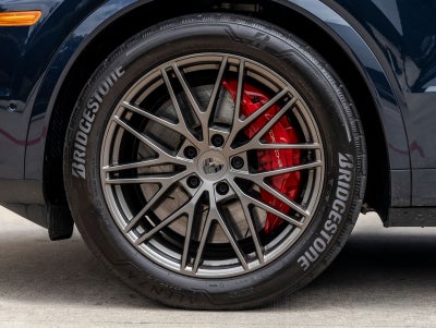2025 Porsche Cayenne E-Hybrid Turbo