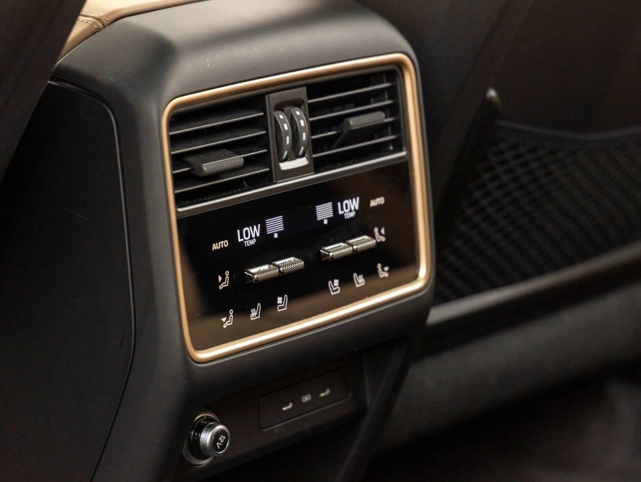 2025 Porsche Cayenne Turbo E-Hybrid