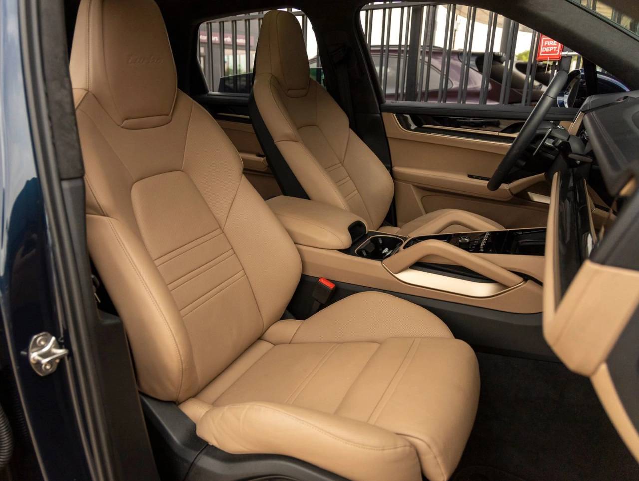 2025 Porsche Cayenne Turbo E-Hybrid
