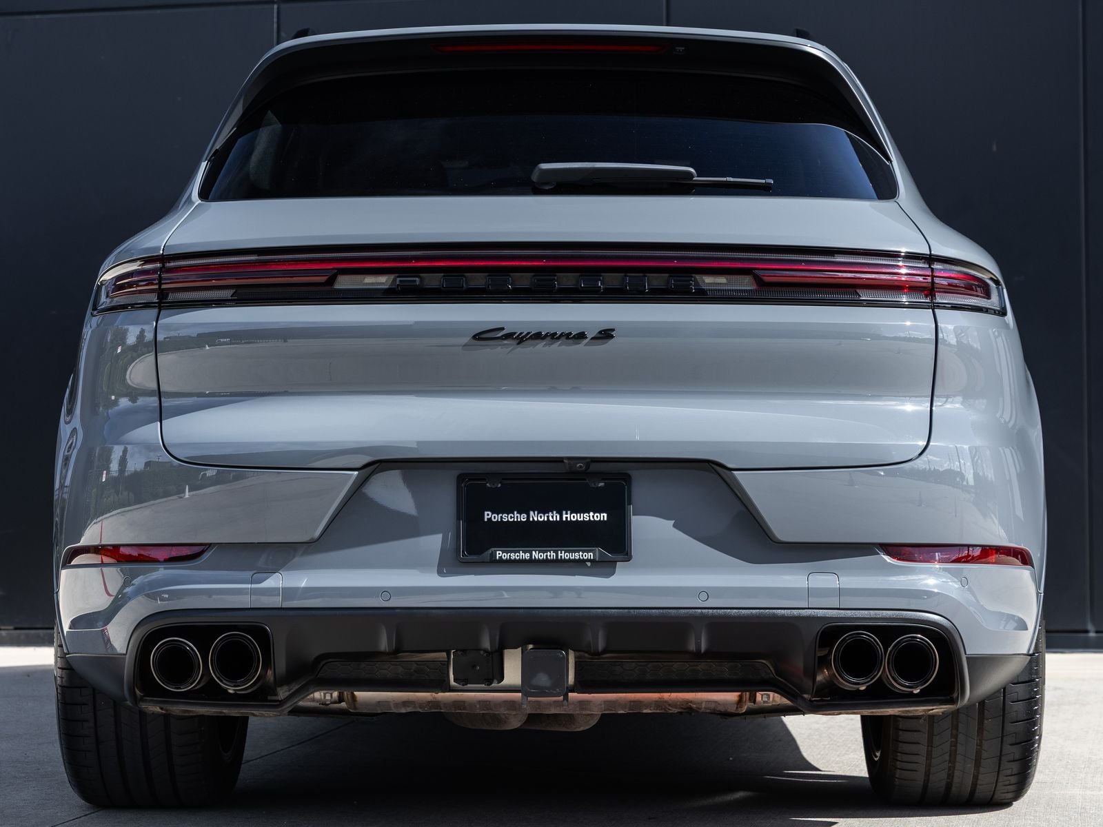 2024 Porsche Cayenne Cayenne S E-Hybrid (MY24)