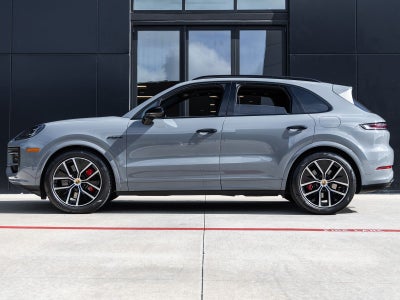 2024 Porsche Cayenne Cayenne S E-Hybrid (MY24)