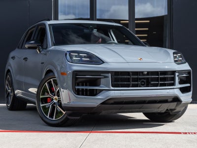 2024 Porsche Cayenne Cayenne S E-Hybrid (MY24)
