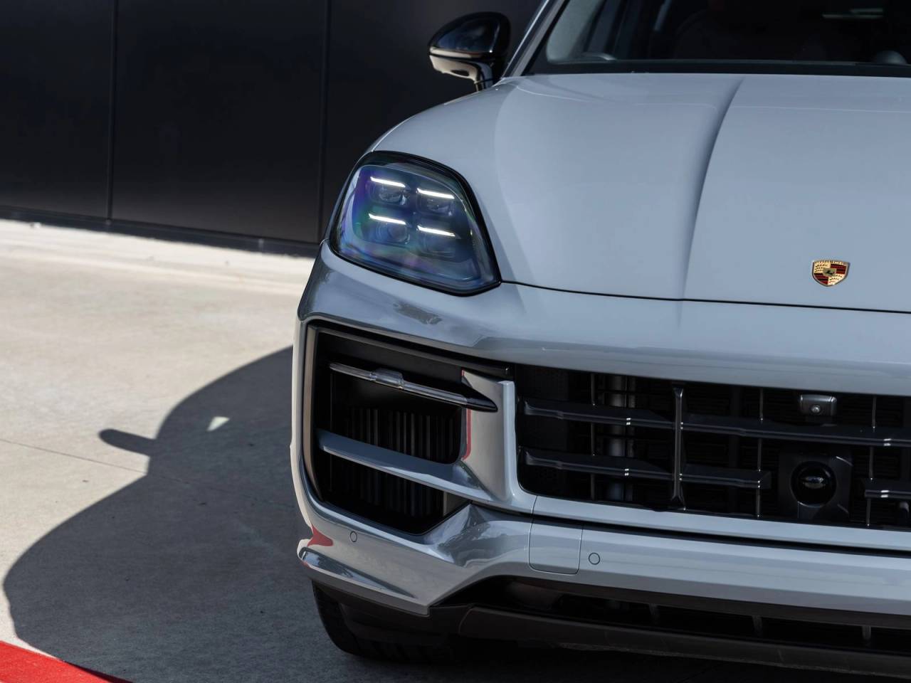 2024 Porsche Cayenne Cayenne S E-Hybrid (MY24)