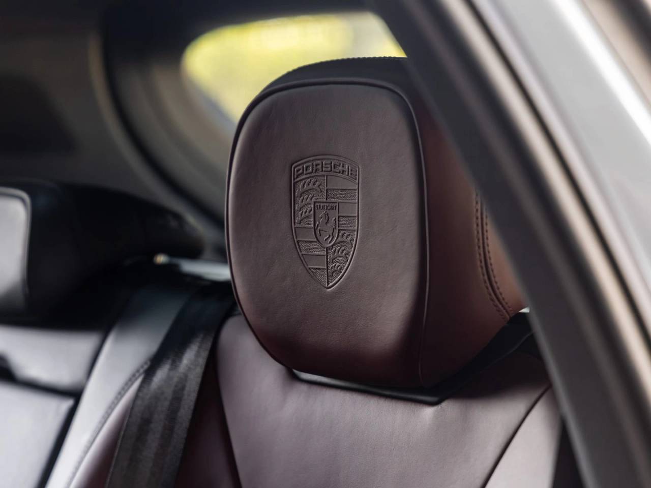 2024 Porsche Cayenne Cayenne S E-Hybrid (MY24)