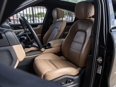 2024 Porsche Cayenne Coupe