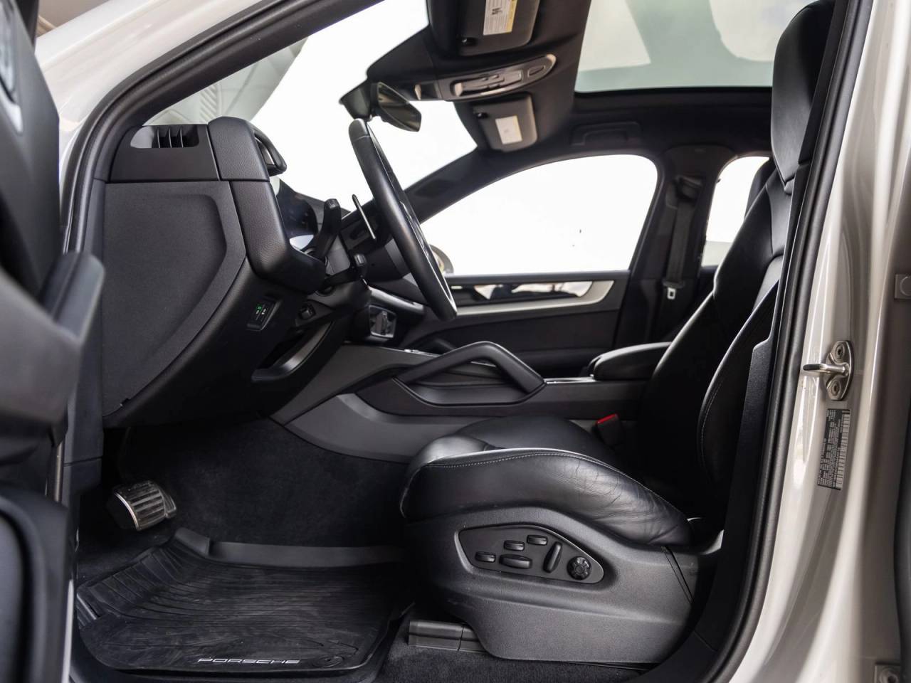 2024 Porsche Cayenne Cayenne Coupe