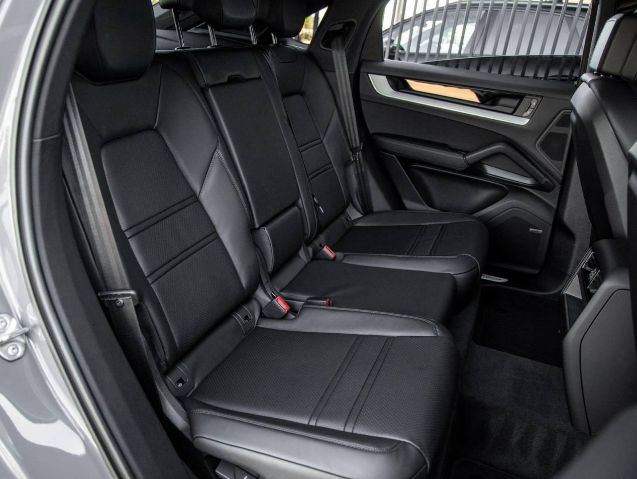 2026 Porsche Cayenne Cayenne Coupe