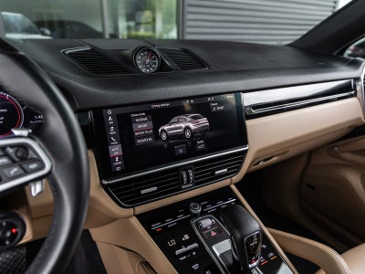 2021 Porsche Cayenne Coupe