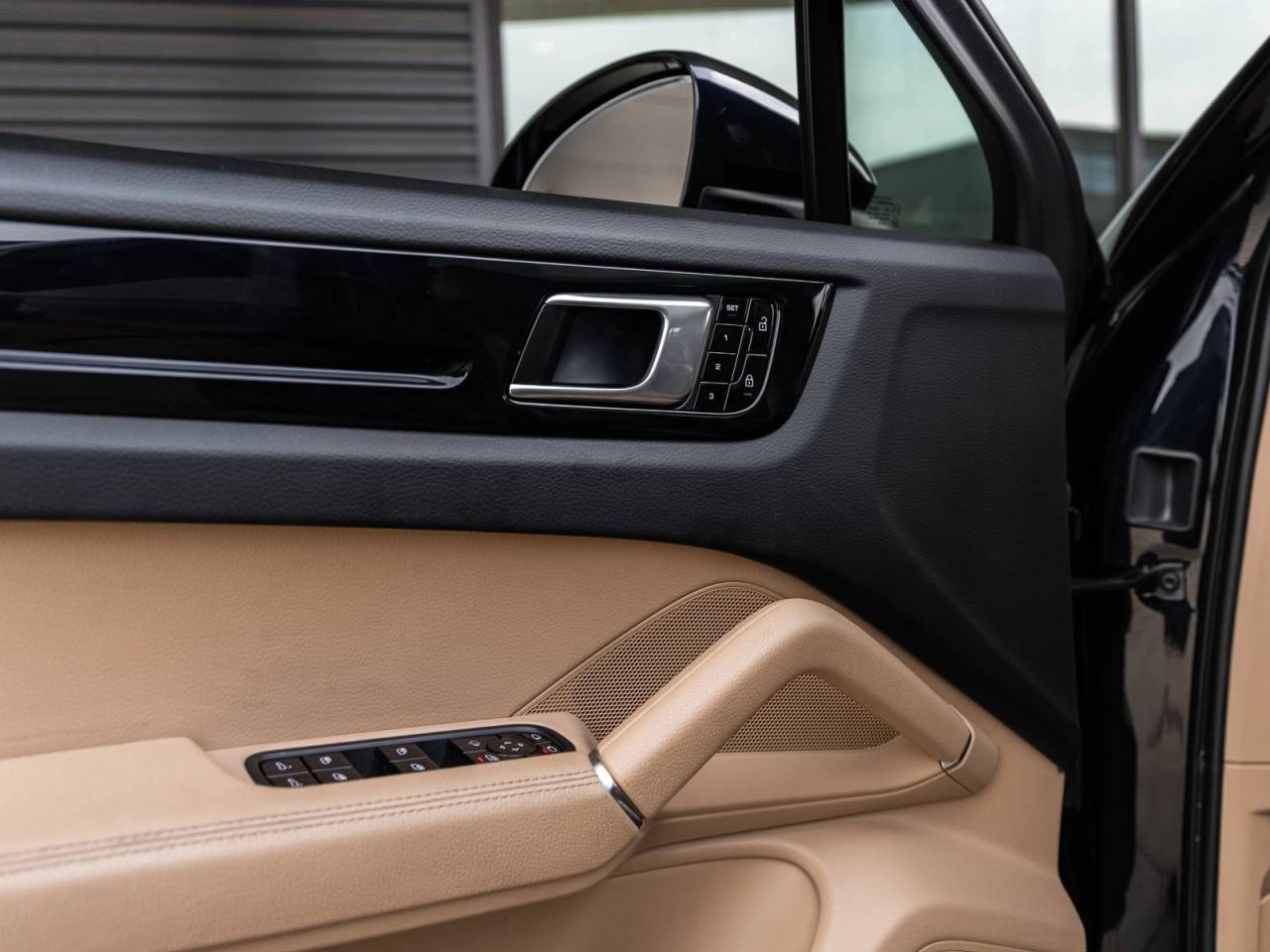 2021 Porsche Cayenne Coupe