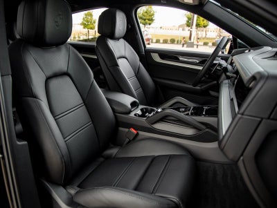 2026 Porsche Cayenne Coupe Base