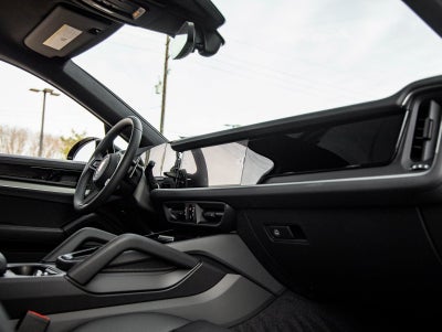 2026 Porsche Cayenne Coupe Base