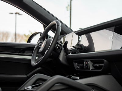 2026 Porsche Cayenne Coupe Base