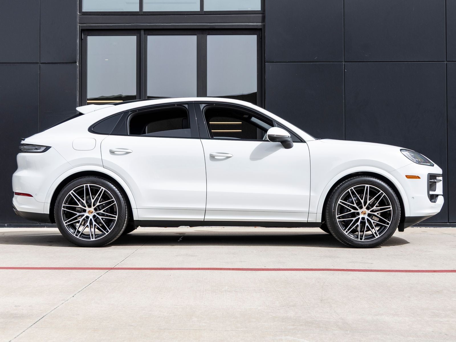 2025 Porsche Cayenne Coupe Base