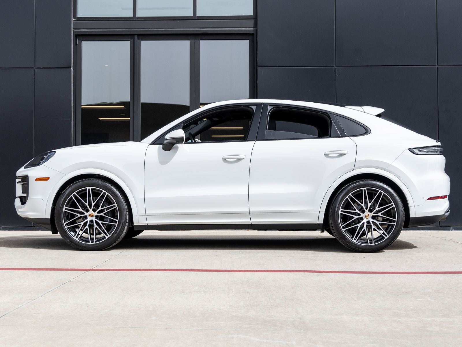 2025 Porsche Cayenne Coupe Base