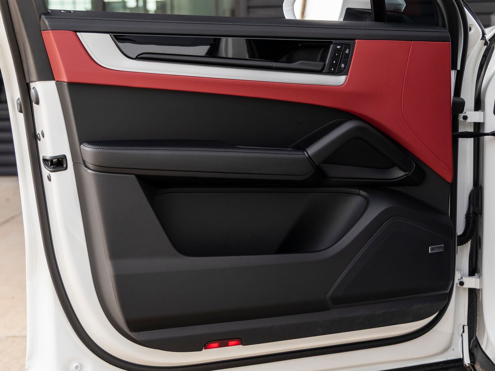 2025 Porsche Cayenne Coupe Base