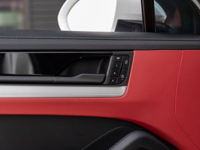 2025 Porsche Cayenne Coupe Base