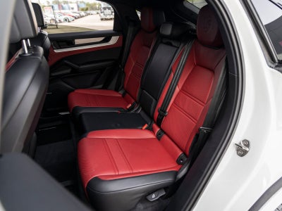 2025 Porsche Cayenne Coupe Base