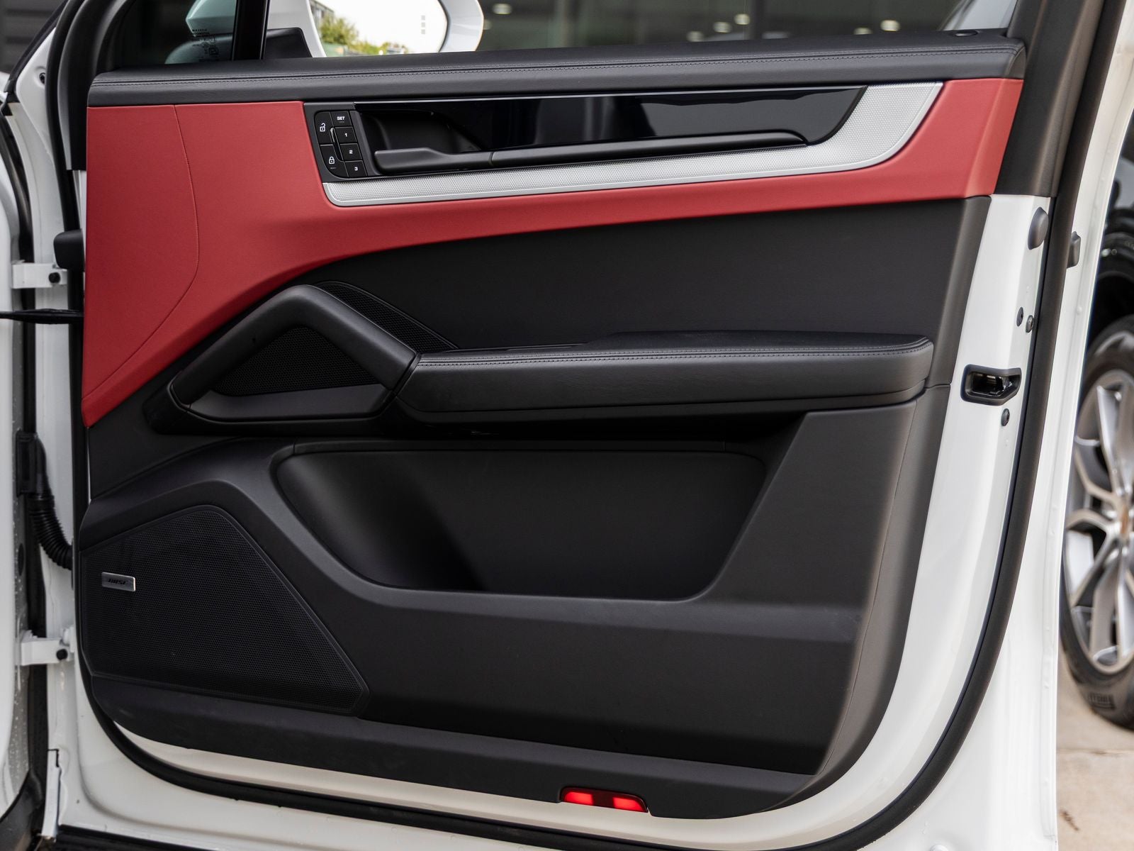2025 Porsche Cayenne Coupe Base