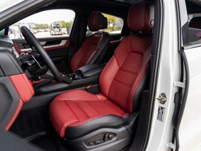 2025 Porsche Cayenne Coupe Base