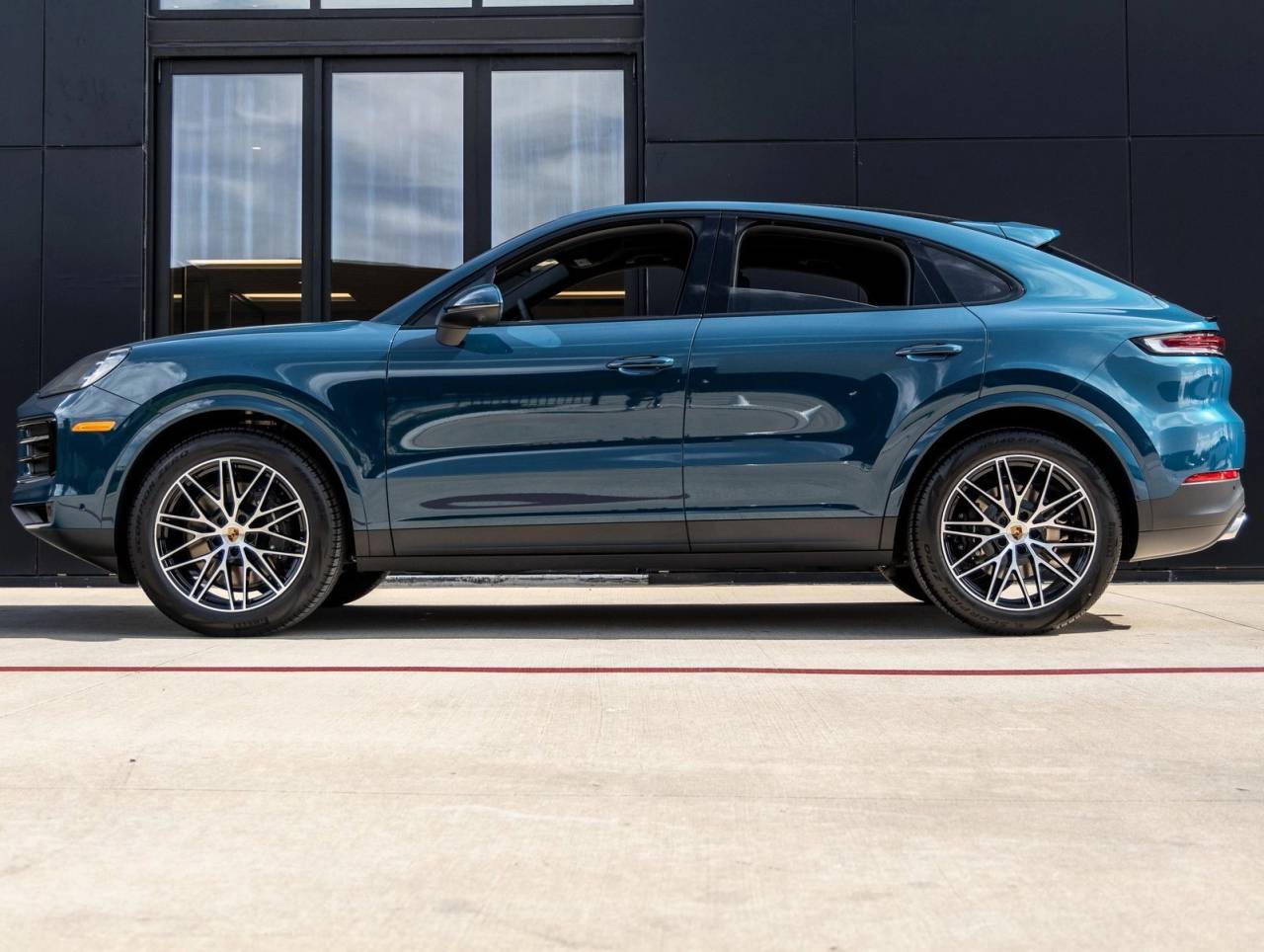 2025 Porsche Cayenne Coupe