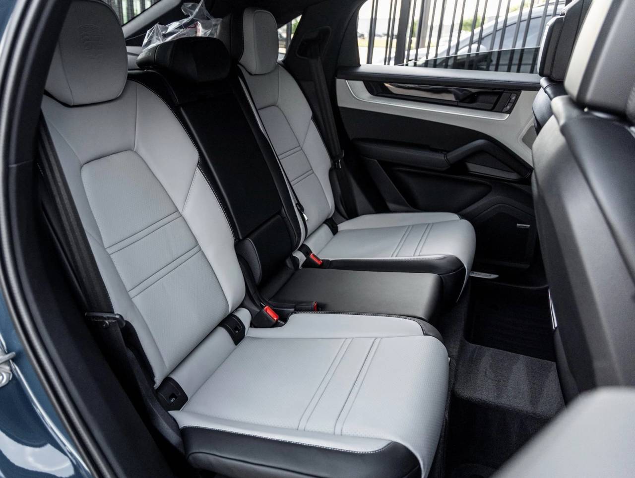 2025 Porsche Cayenne Coupe