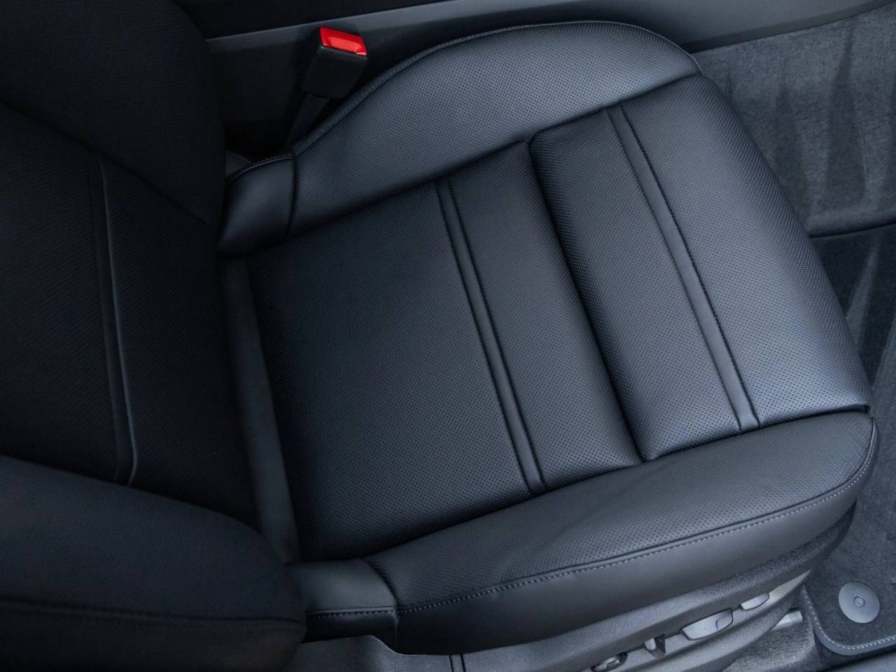 2026 Porsche Cayenne Coupe
