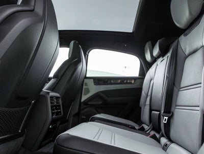 2026 Porsche Cayenne Coupe