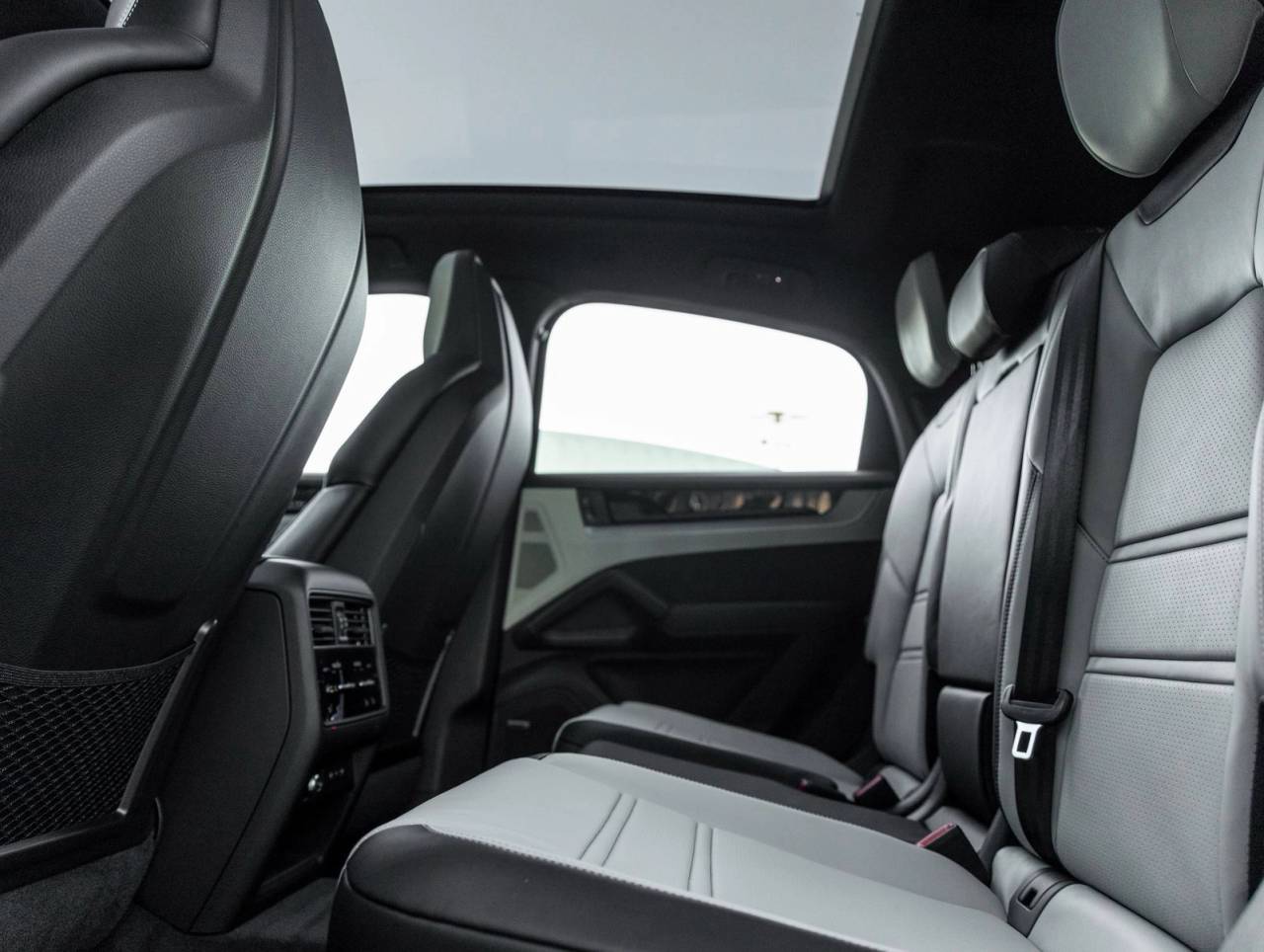 2026 Porsche Cayenne Coupe