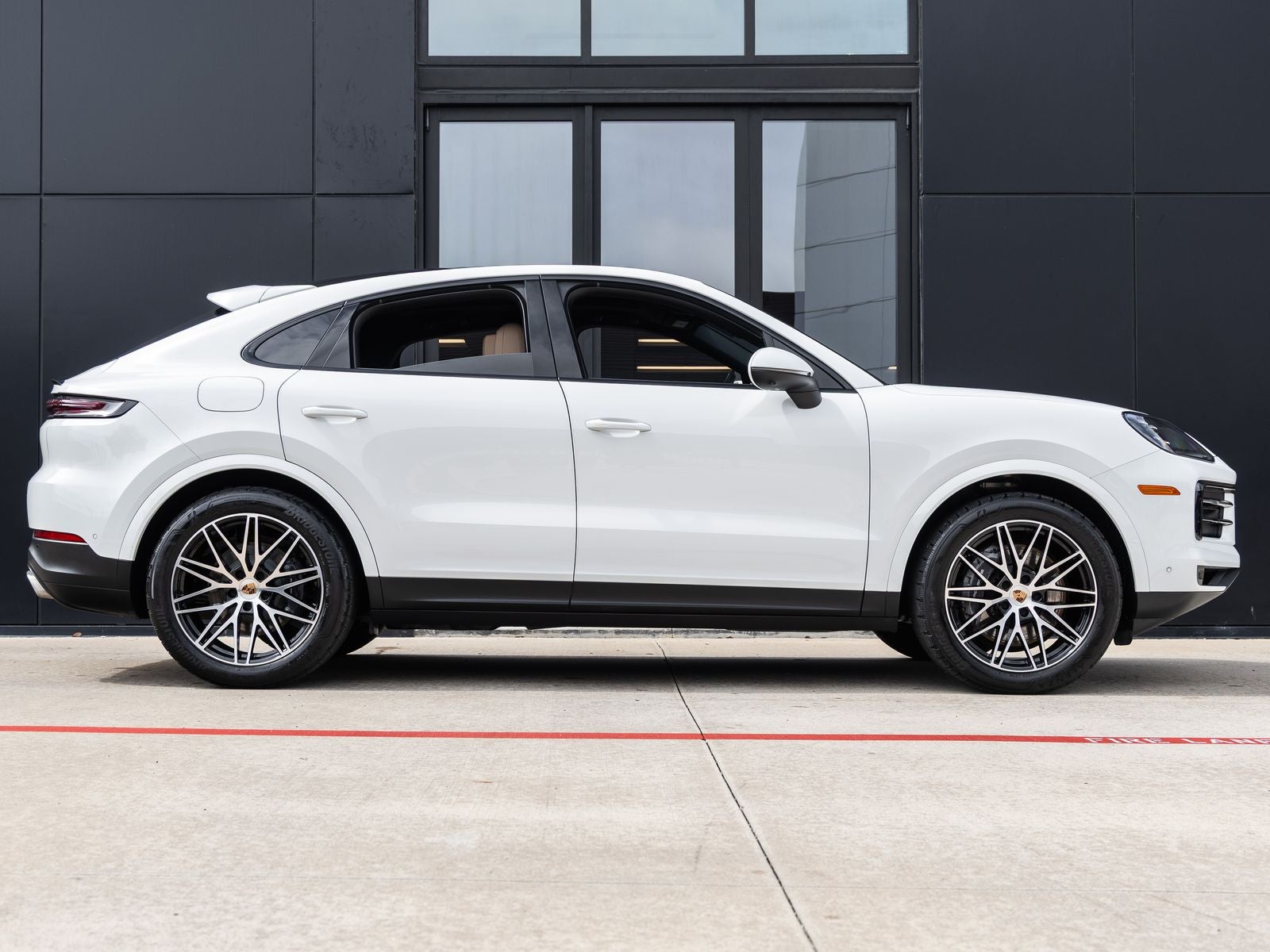 2025 Porsche Cayenne Coupe Coupe AWD