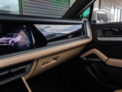 2025 Porsche Cayenne Coupe