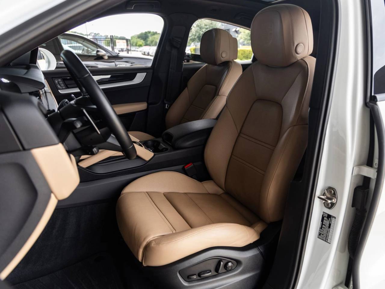 2025 Porsche Cayenne Coupe