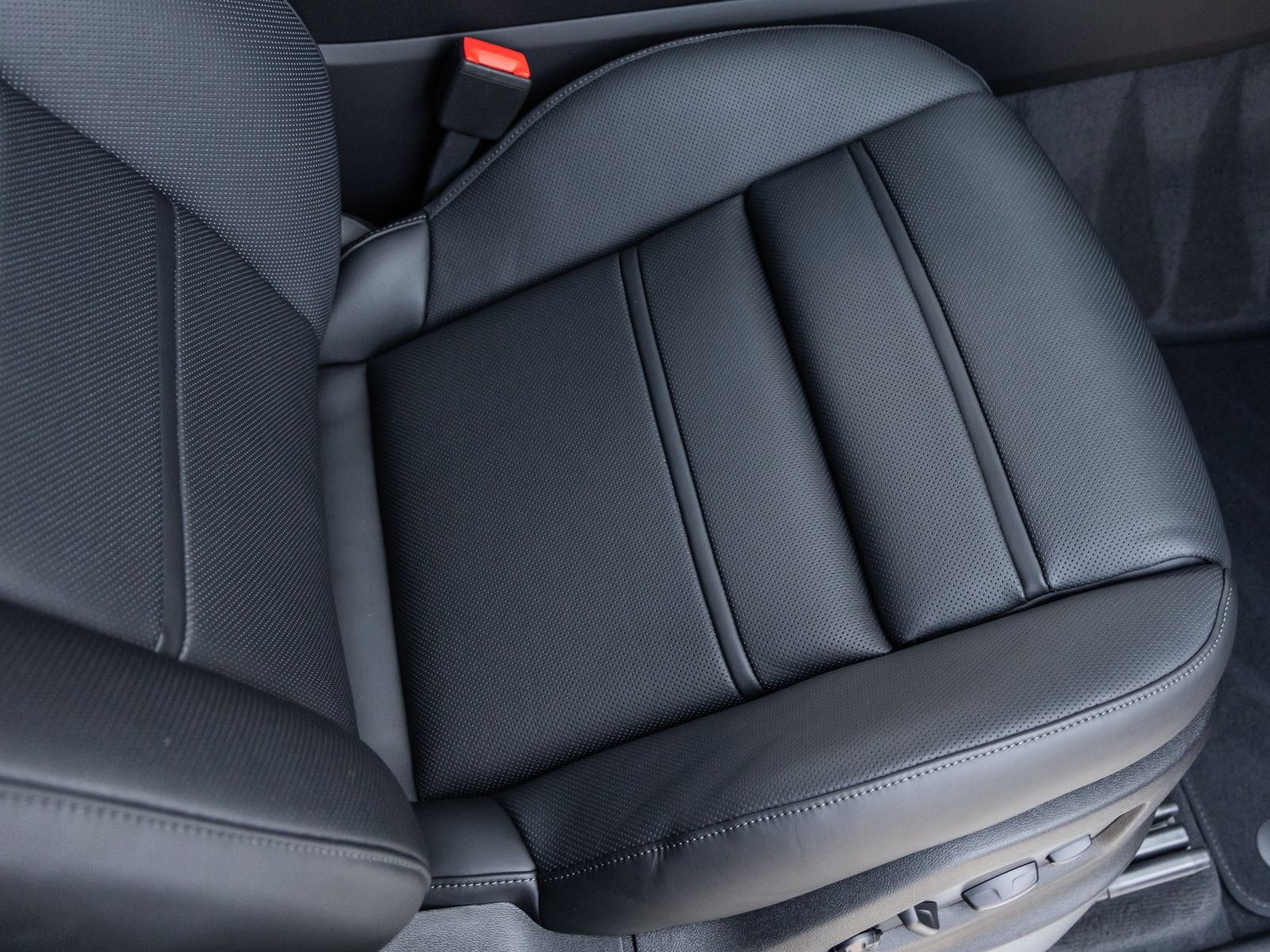 2026 Porsche Cayenne Coupe