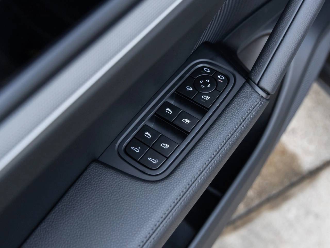 2026 Porsche Cayenne Coupe