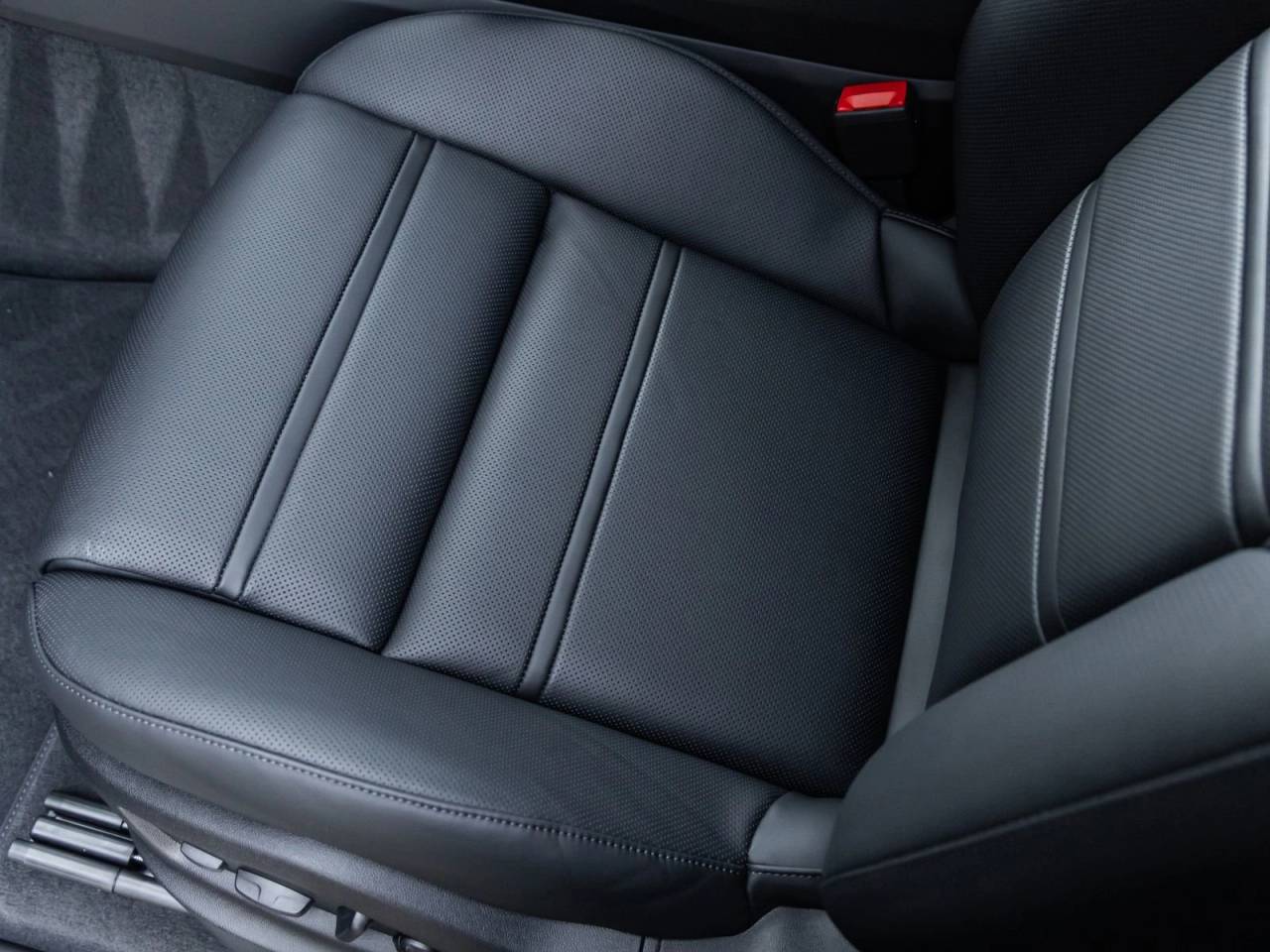 2026 Porsche Cayenne Coupe