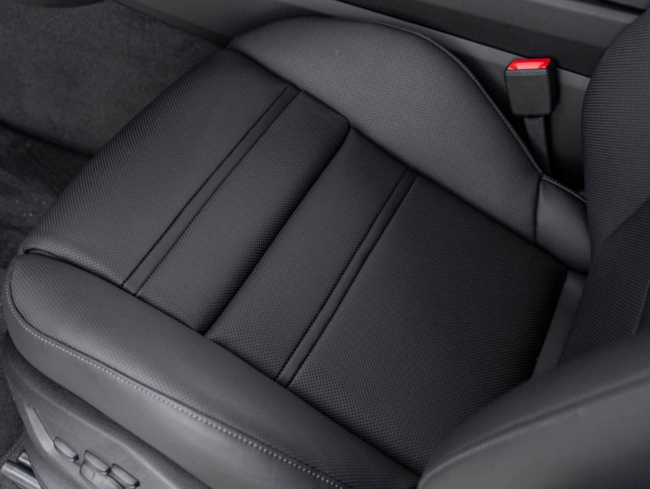 2026 Porsche Cayenne Coupe Cayenne Coupe