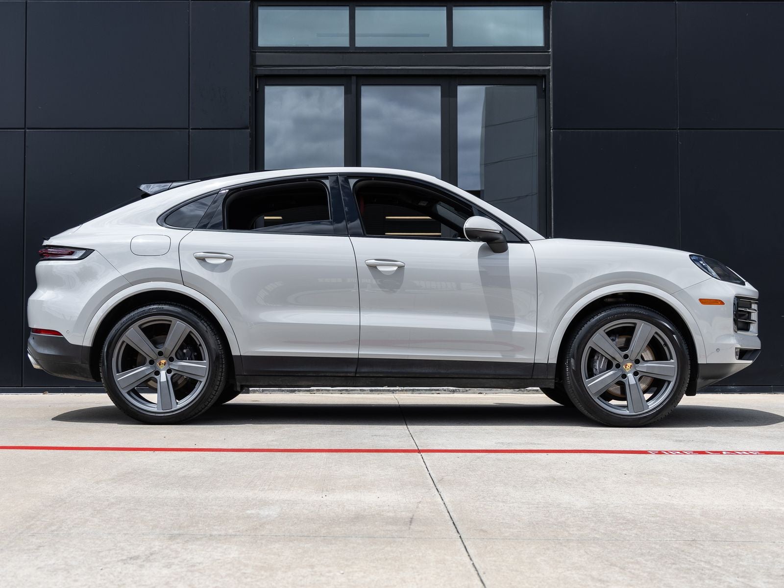 2024 Porsche Cayenne Coupe