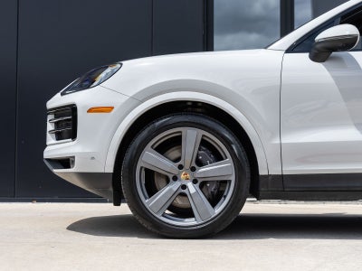 2024 Porsche Cayenne Coupe