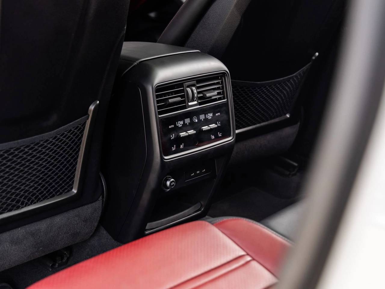 2024 Porsche Cayenne Coupe
