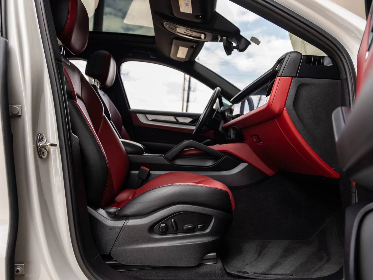 2024 Porsche Cayenne Coupe