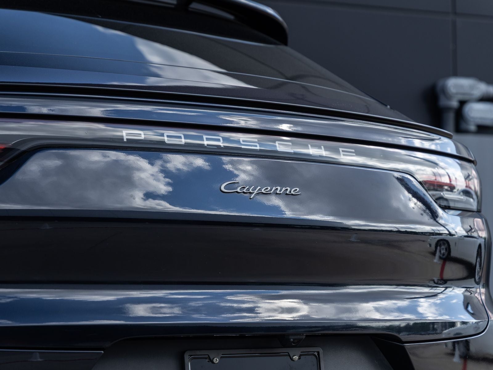 2023 Porsche Cayenne Cayenne Coupe Platinum Edition