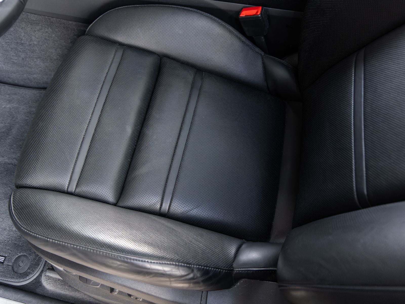 2023 Porsche Cayenne Cayenne Coupe Platinum Edition