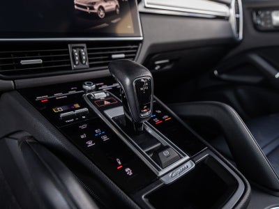 2023 Porsche Cayenne Cayenne Coupe Platinum Edition