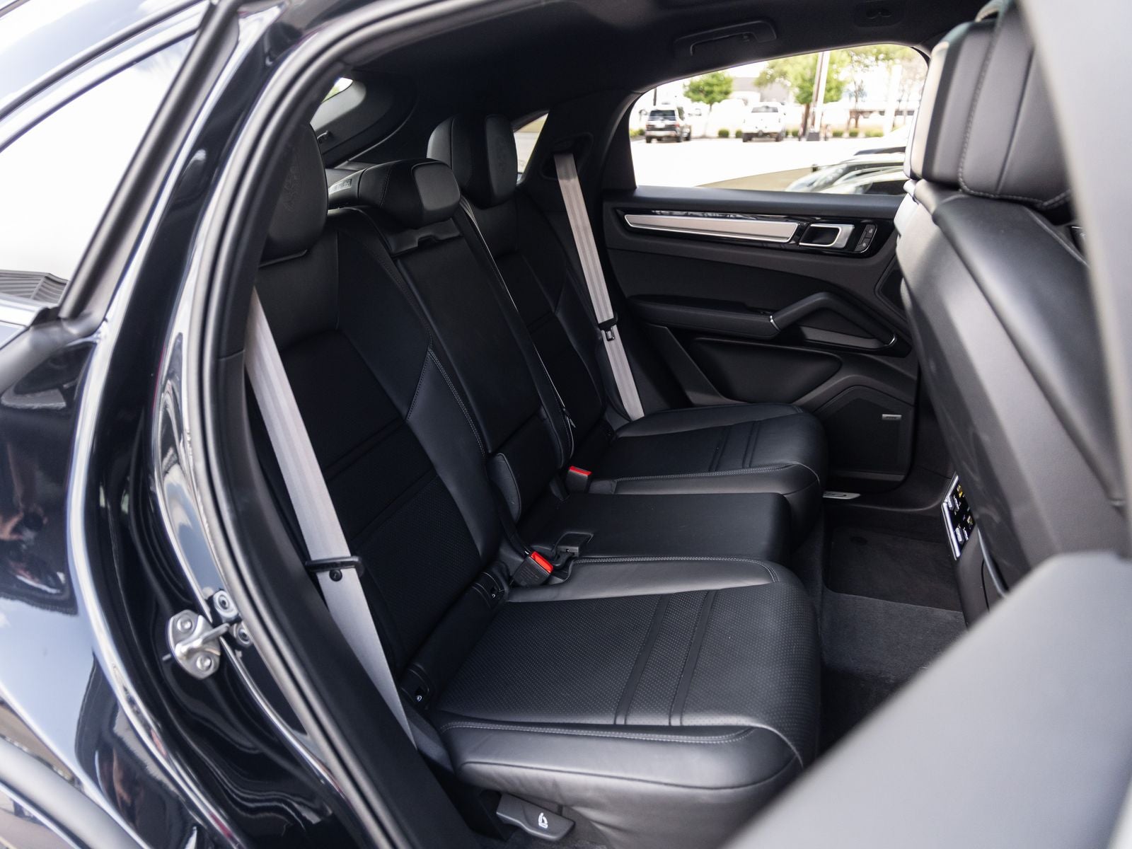 2023 Porsche Cayenne Cayenne Coupe Platinum Edition