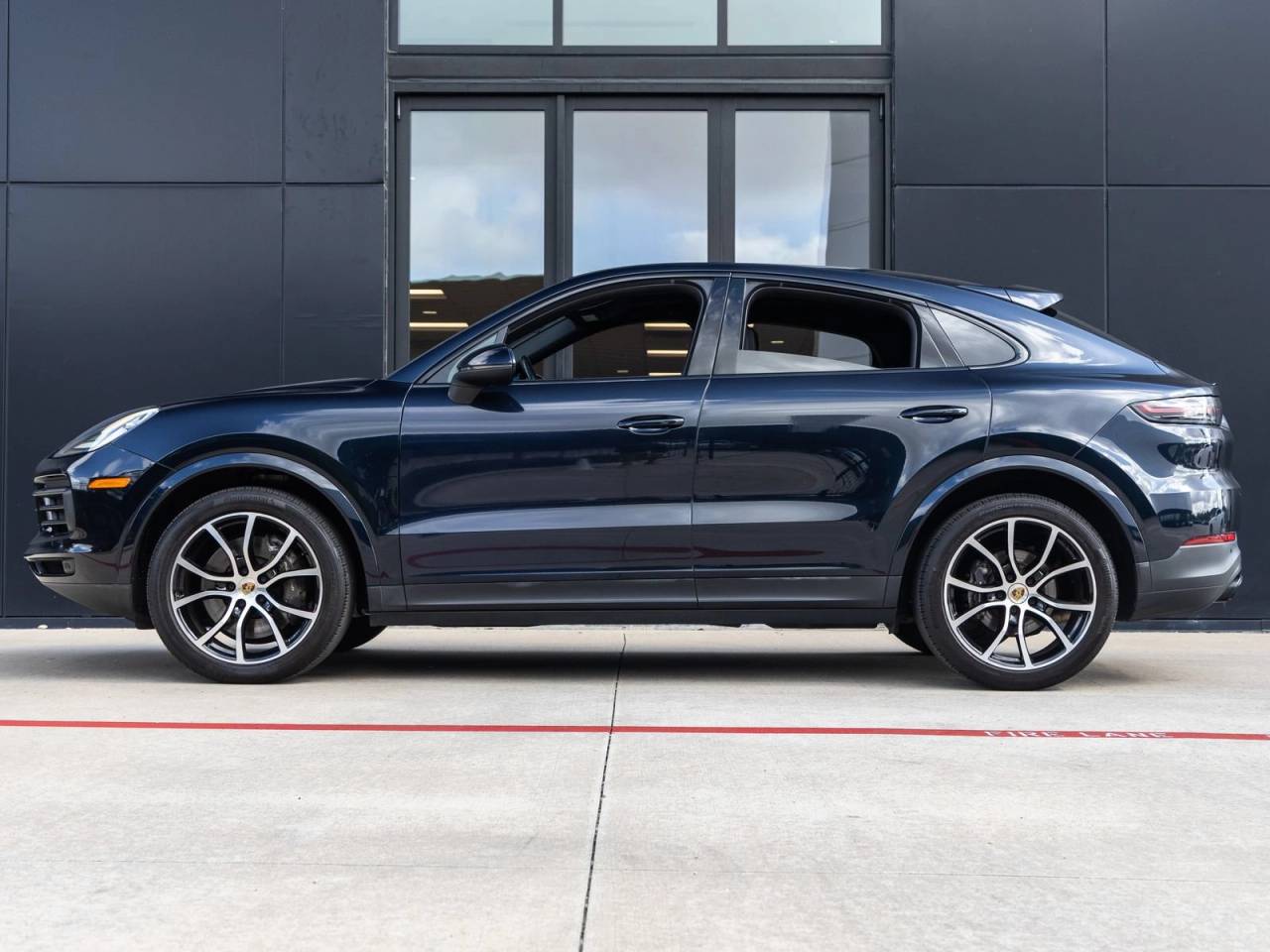 2023 Porsche Cayenne Cayenne Coupe Platinum Edition