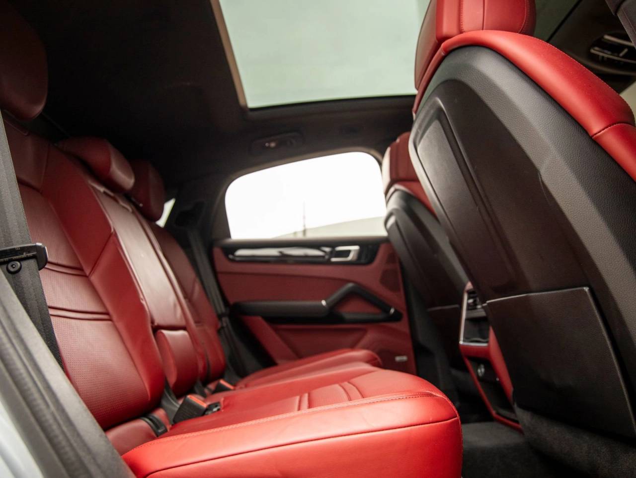 2021 Porsche Cayenne S Coupe