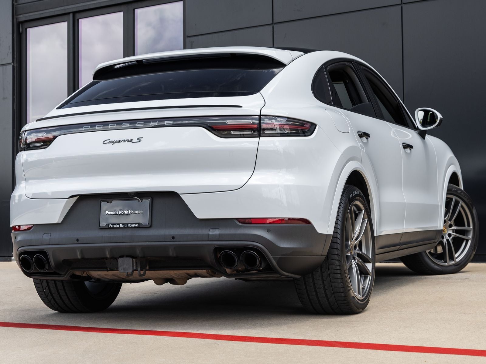 2023 Porsche Cayenne Cayenne S Coupe Platinum Edition