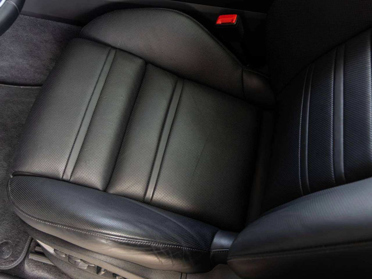 2023 Porsche Cayenne Cayenne S Coupe Platinum Edition