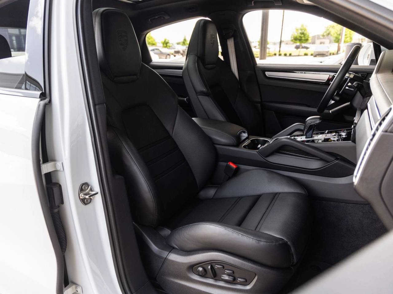 2023 Porsche Cayenne Cayenne S Coupe Platinum Edition