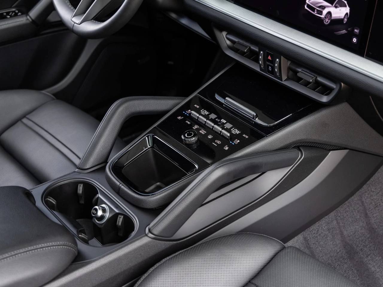 2025 Porsche Cayenne Cayenne E-Hybrid Coupe