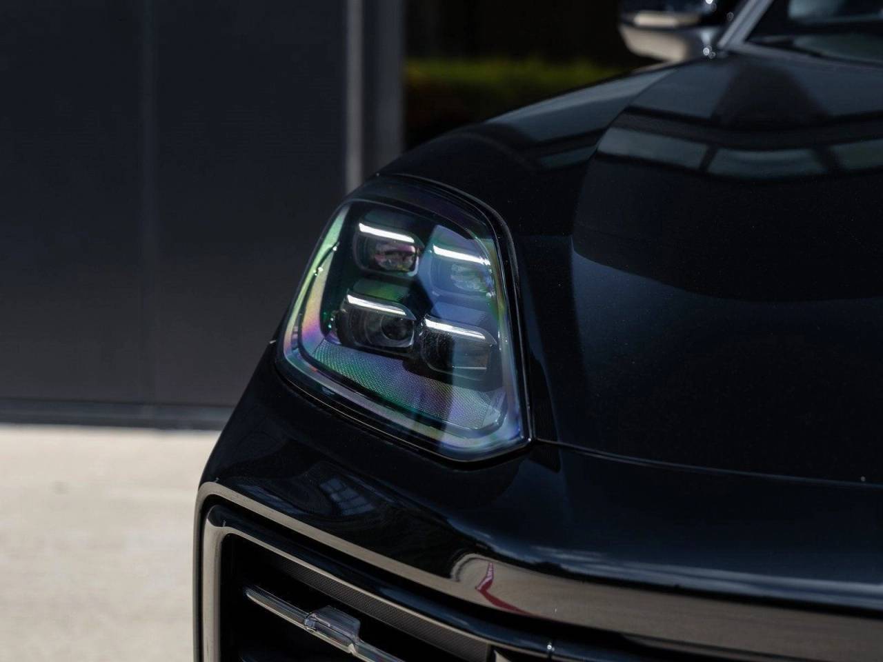 2025 Porsche Cayenne E-Hybrid Coupe